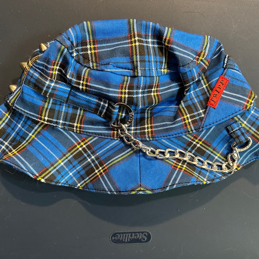 Tripp Bucket Hat